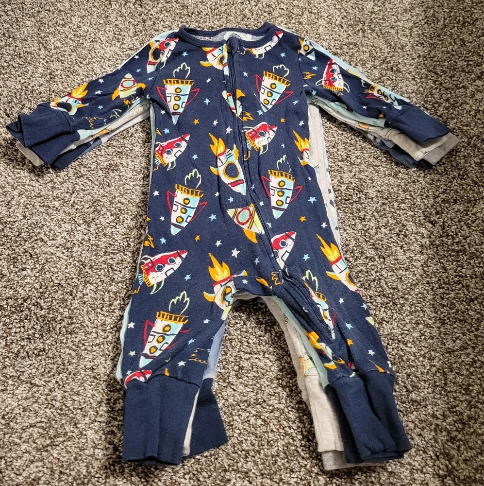 6 Zippered Rompers - Picture 9 of 11